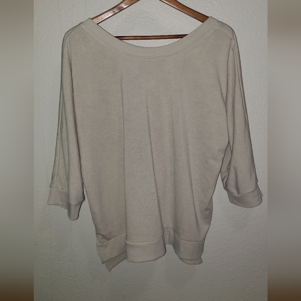 The Sweatshirt Project | Pullover Cross Back 3/4 Sleeve Lightweight Sweatshirt